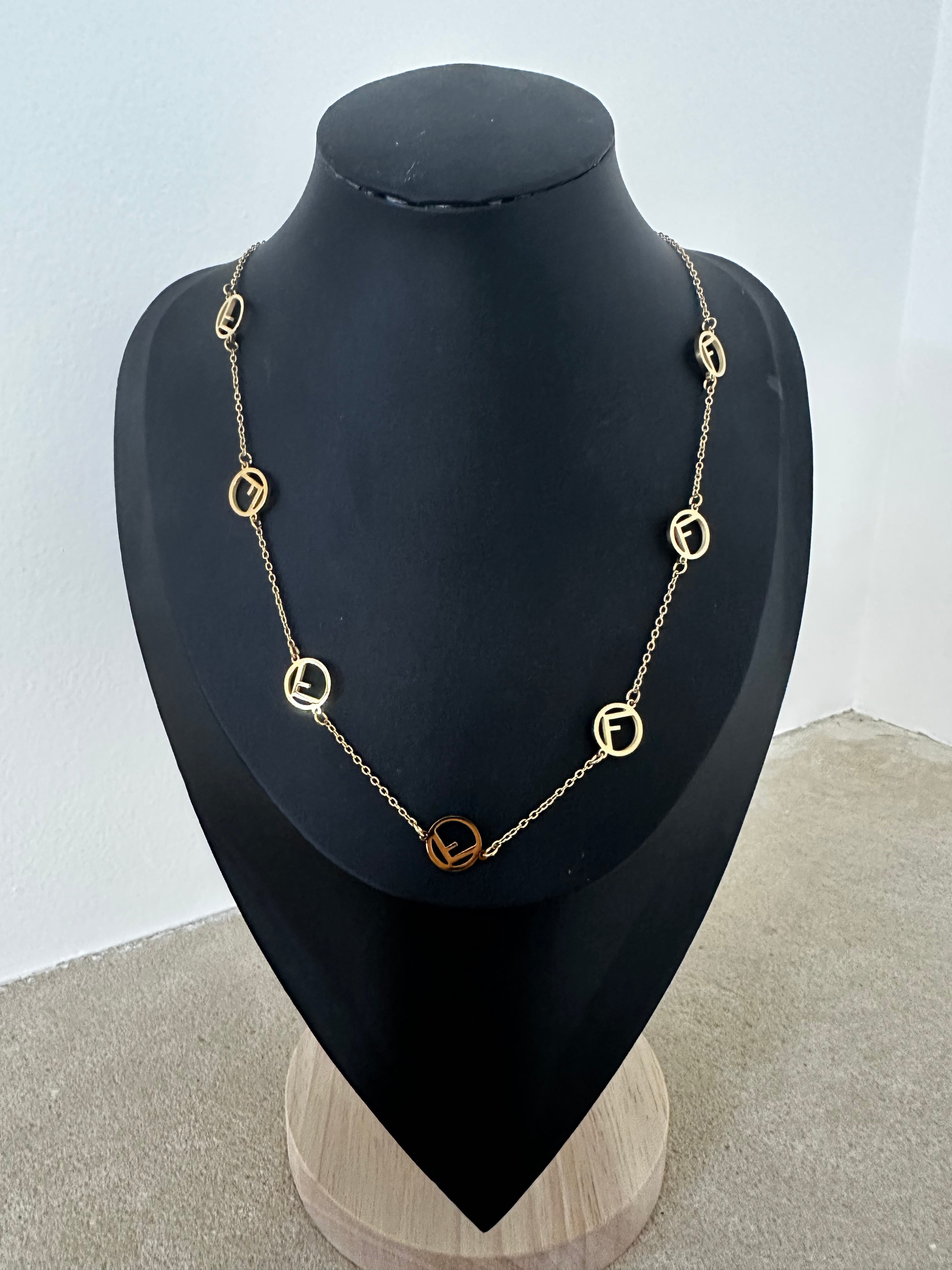 Collier Coquette